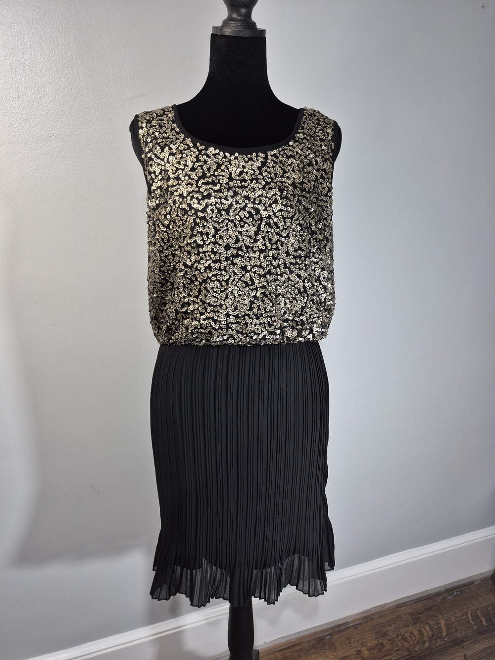 Maison Jules Black Gold Sequin Pleated Cocktail Dress Medium